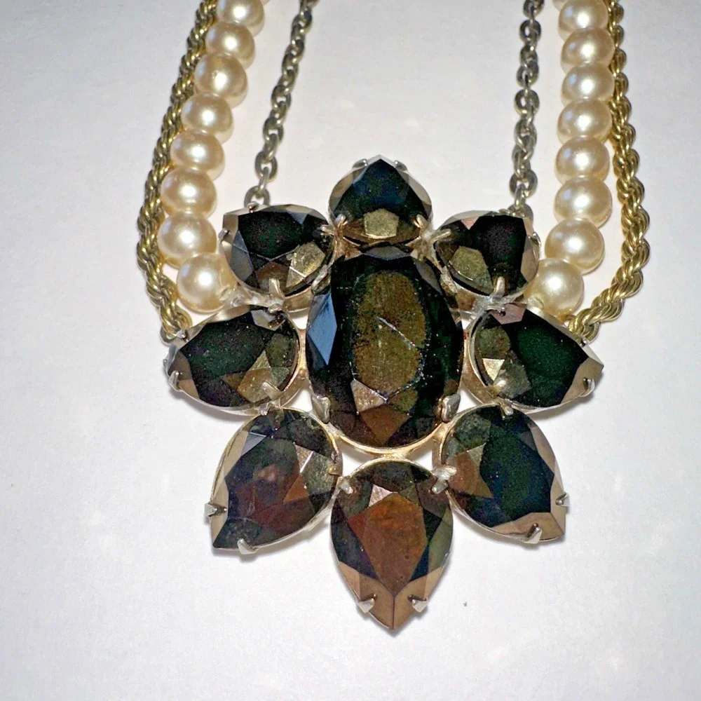 Unbranded Statement Necklace Women OS Gold Silver Pearl Black Crystal Excellent